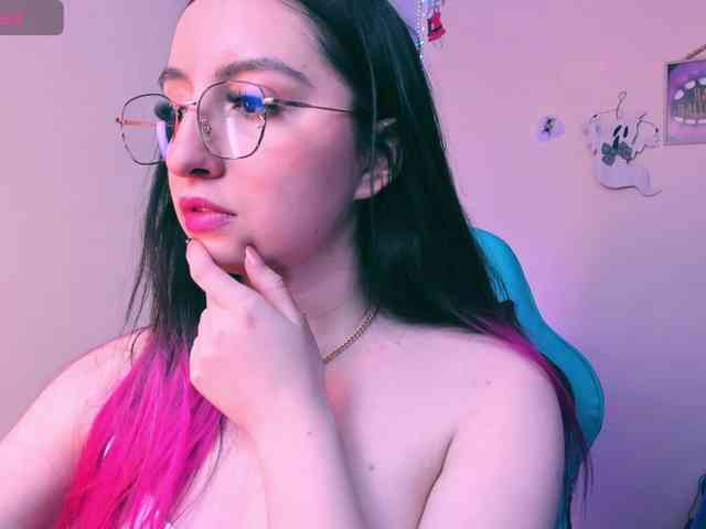 JulietaShelby webcam
