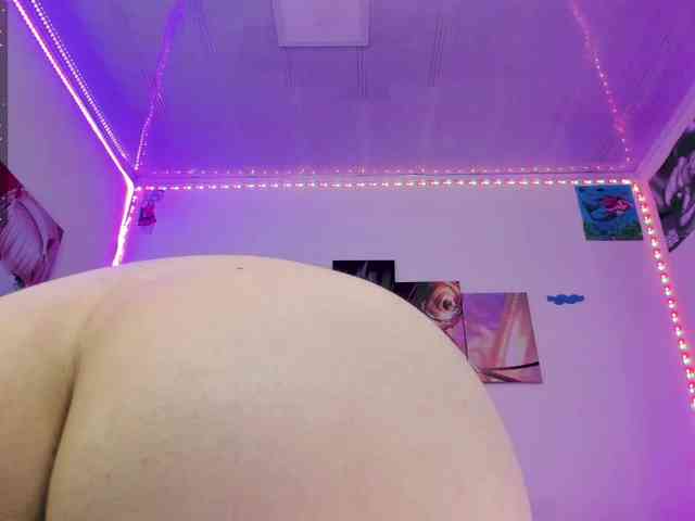 JulietaShelby webcam
