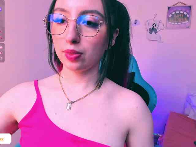 JulietaShelby webcam