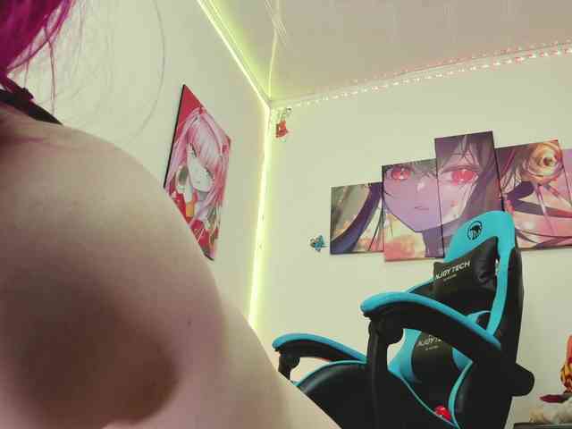 JulietaShelby webcam