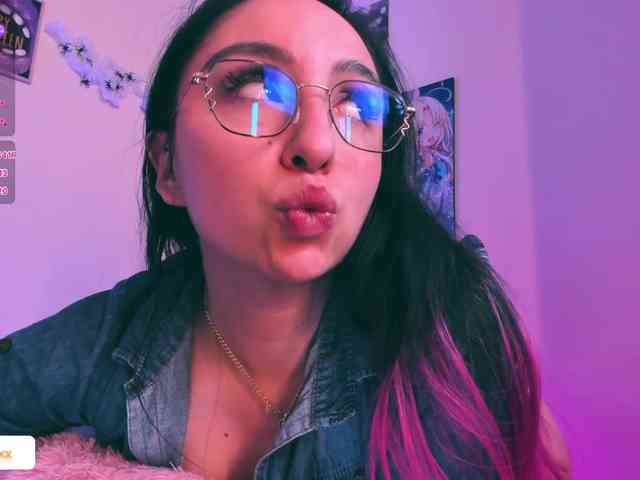 JulietaShelby webcam