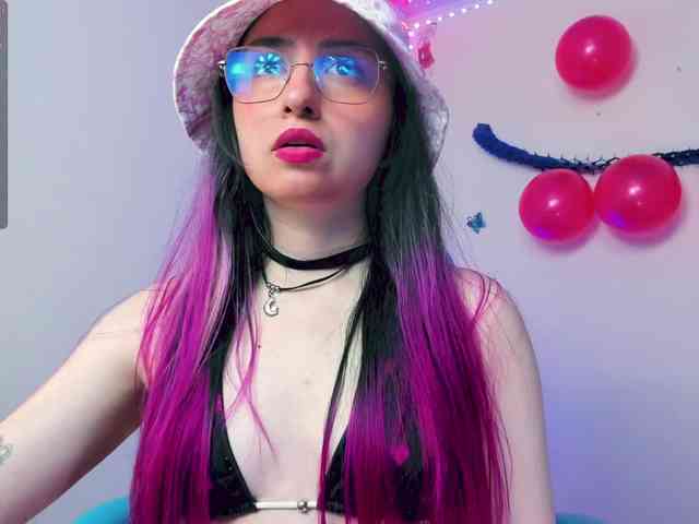 JulietaShelby webcam