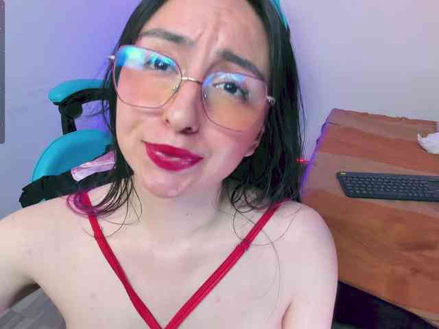 JulietaShelby webcam