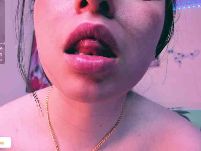 JulietaShelby webcam