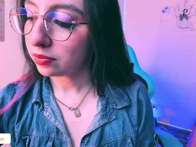 JulietaShelby webcam