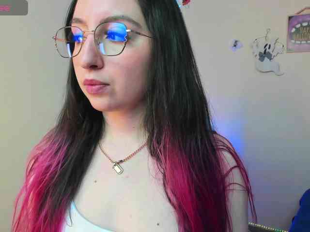 JulietaShelby webcam