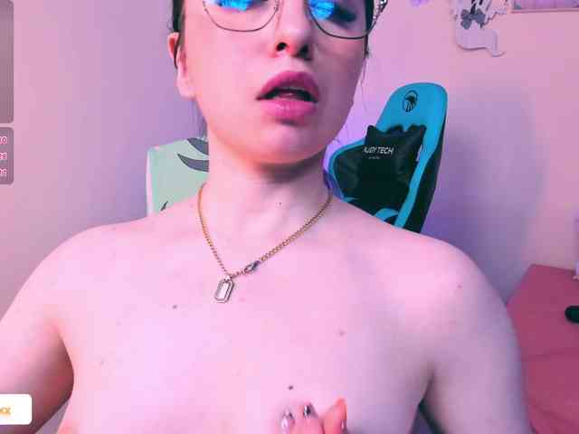 JulietaShelby webcam