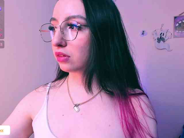 JulietaShelby webcam
