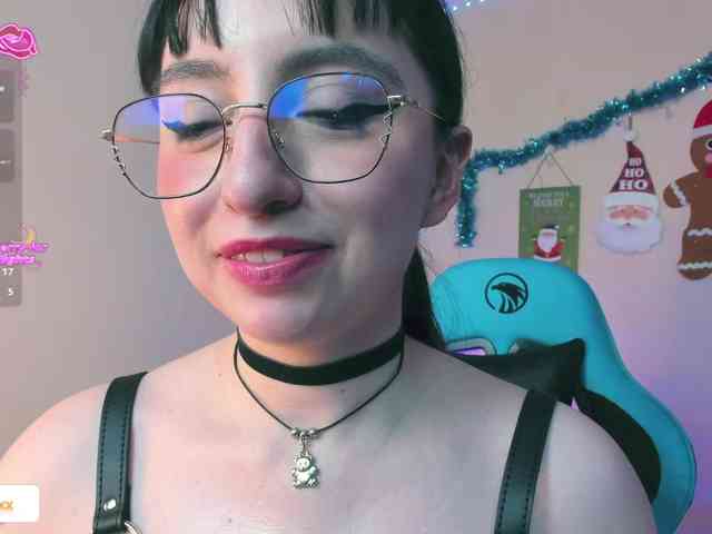 JulietaShelby webcam