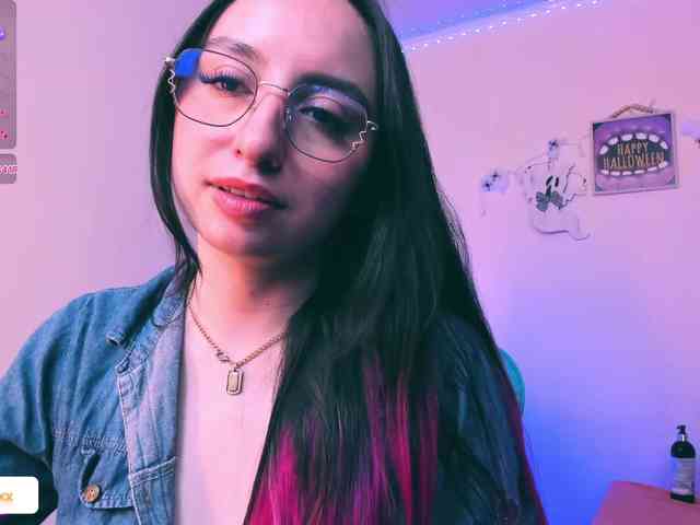 JulietaShelby webcam