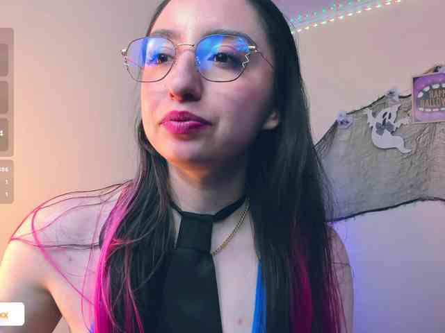 JulietaShelby webcam