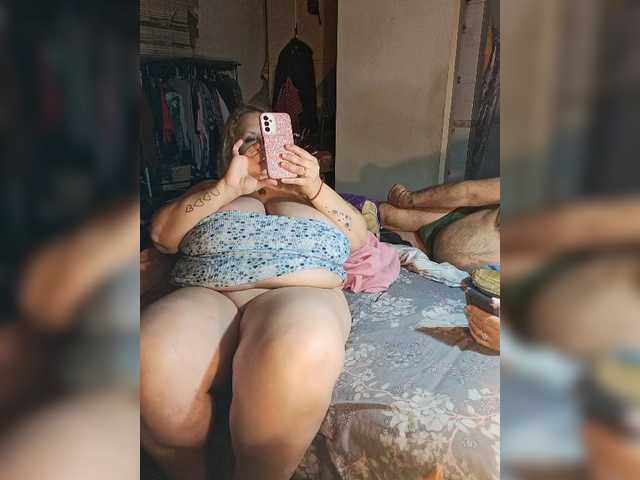 Leoncarpita's BongaCams show and profile