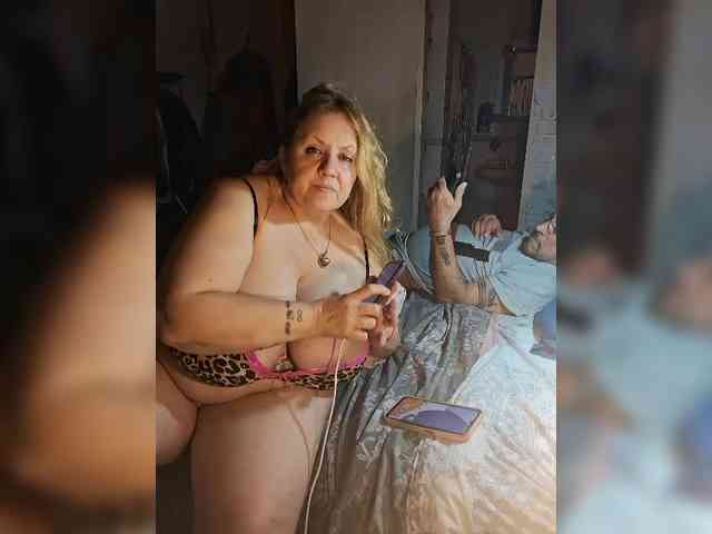 Leoncarpita Live Webcam on BongaCams