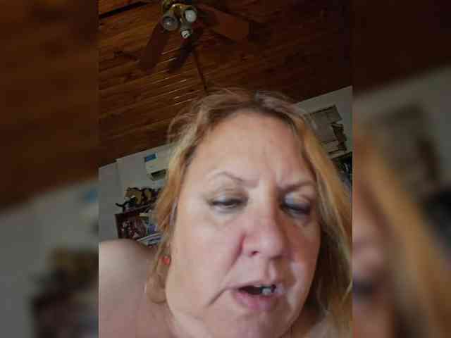 Leoncarpita Leoncarpita