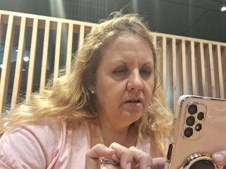 HOTBABYSUCKS1 Porn Show