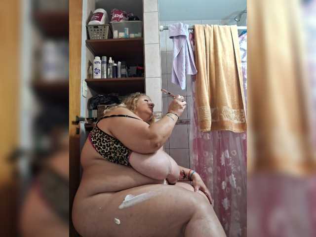 HOTBABYSUCKS1's BongaCams show and profile