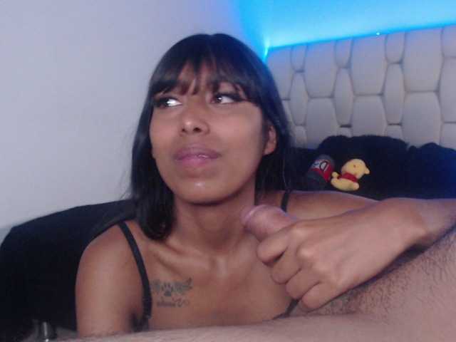 Roomofpleasure live cam