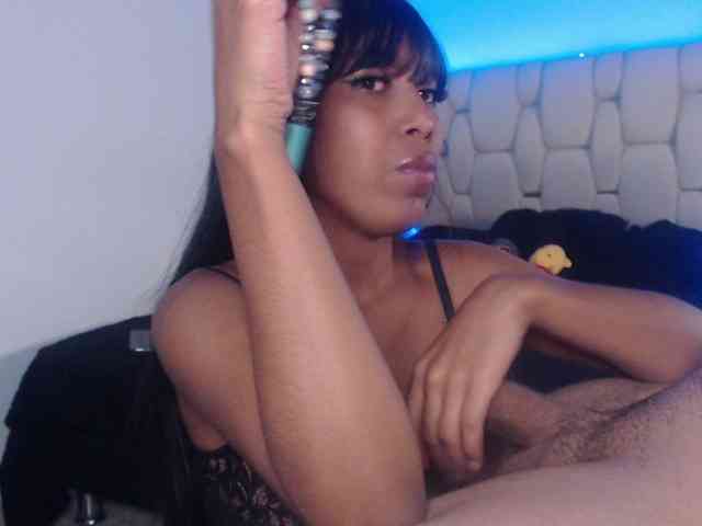 Roomofpleasure webcam