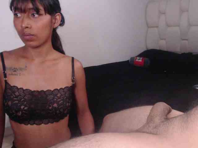 Roomofpleasure webcam