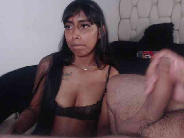 Roomofpleasure webcam