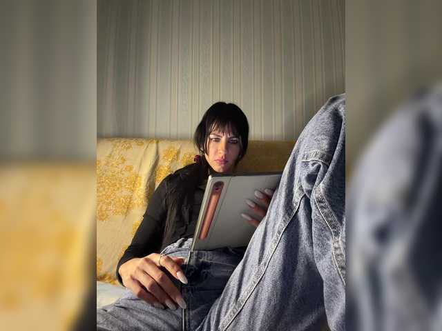 Miss-Katte's BongaCams show and profile