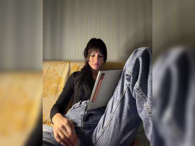 Miss-Katte's BongaCams show and profile