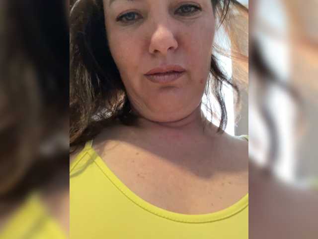 Danozka's BongaCams show and profile