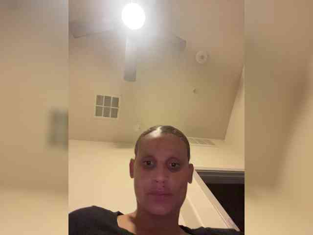 sexyred14343 webcam