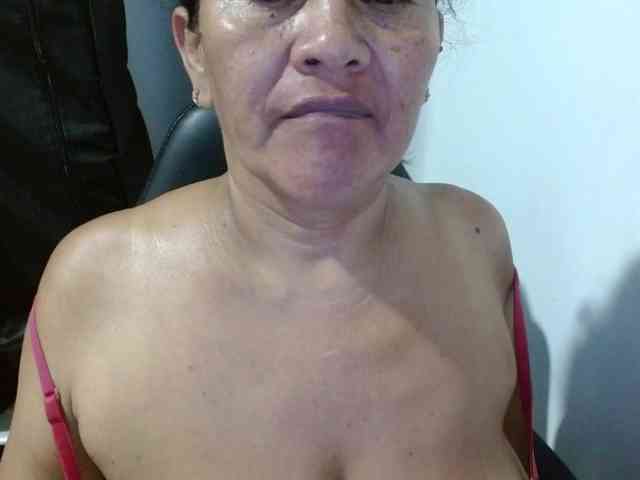 katiamature Live Webcam on {site_name}