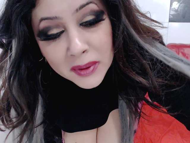 Kirayork's BongaCams show and profile