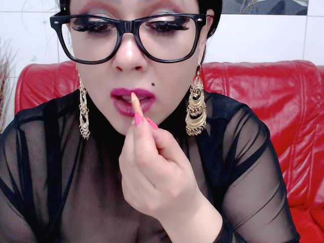 Kirayork's BongaCams show and profile