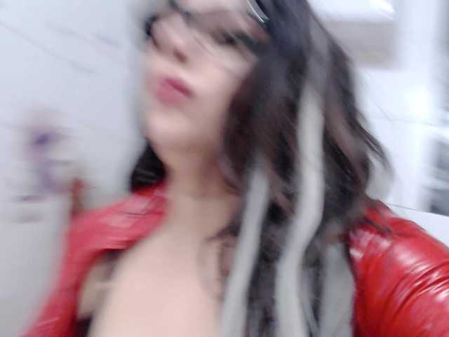 Kirayork's BongaCams show and profile