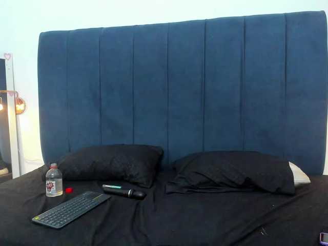 Rubiroose's BongaCams show and profile