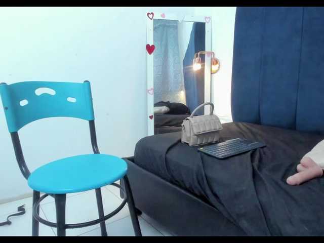 Rubiroose's BongaCams show and profile