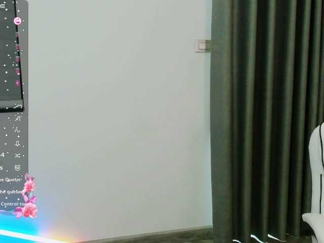 LucyLucky's BongaCams show and profile