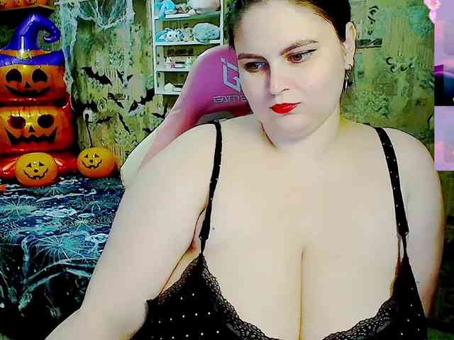 SinfulWhisper webcam