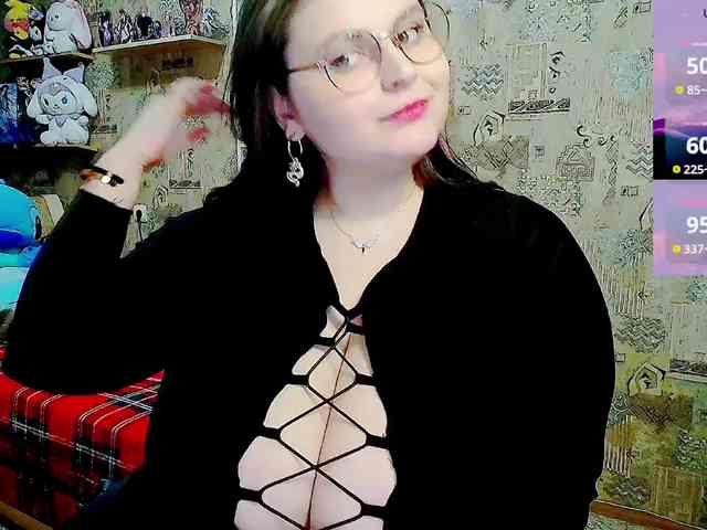 SinfulWhisper webcam