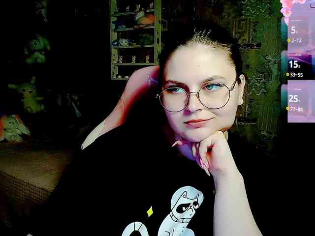 SinfulWhisper webcam