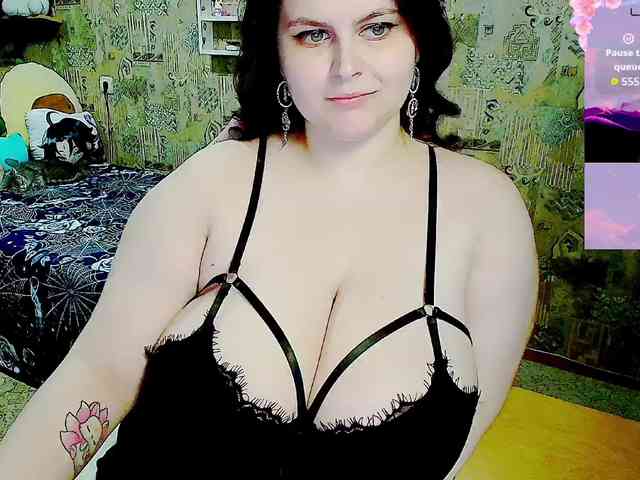 SinfulWhisper webcam