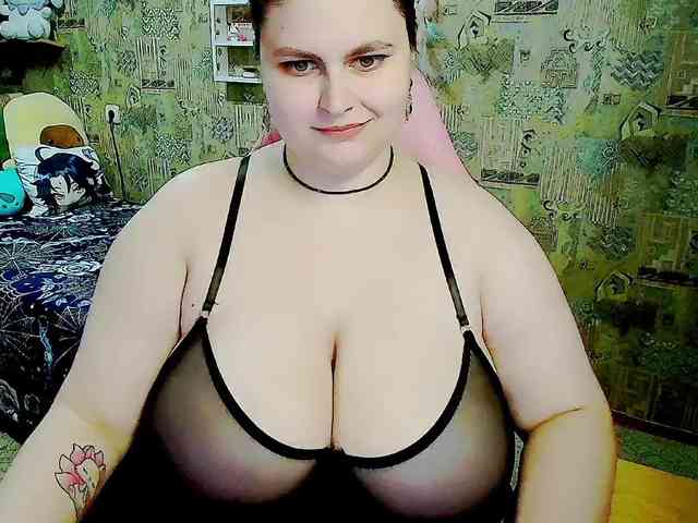 SinfulWhisper webcam