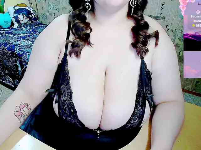 SinfulWhisper webcam