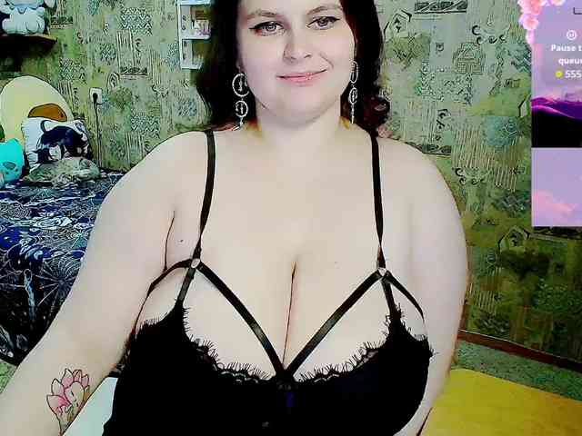 SinfulWhisper webcam