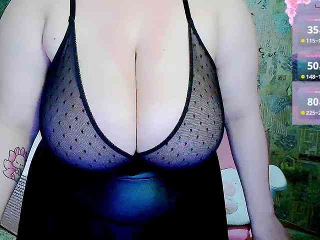 SinfulWhisper webcam