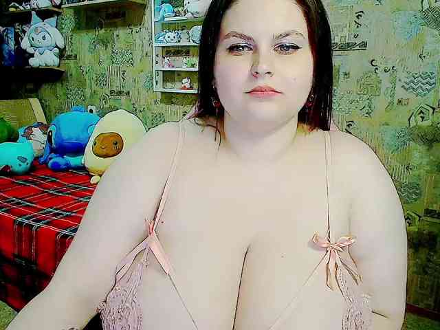 SinfulWhisper webcam