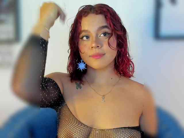 SeleneMiiller webcam