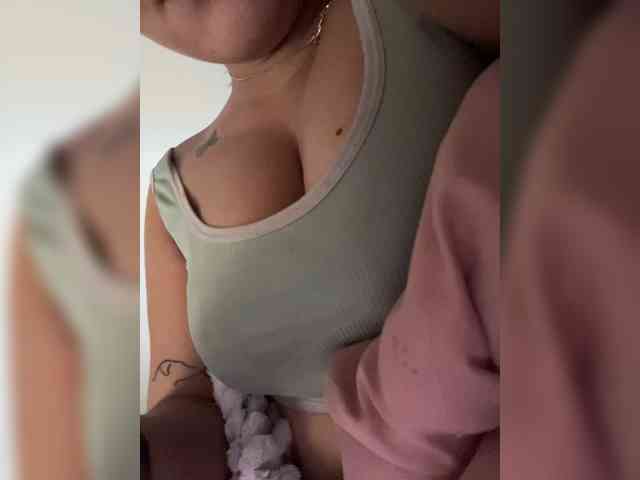 SeleneMiiller webcam
