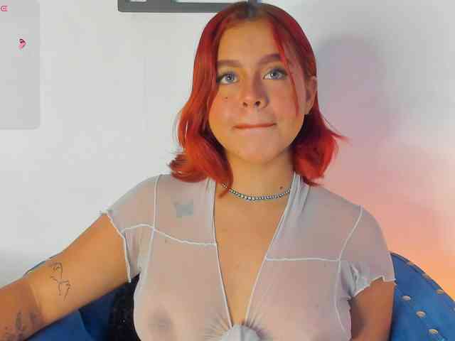 SeleneMiiller webcam