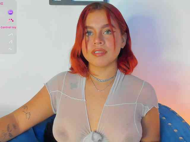 SeleneMiiller webcam