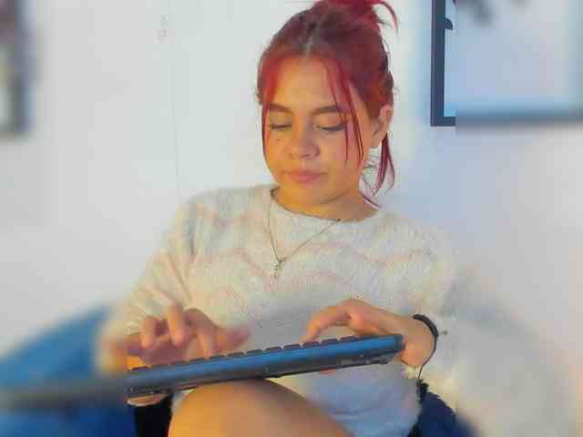 SeleneMiiller webcam