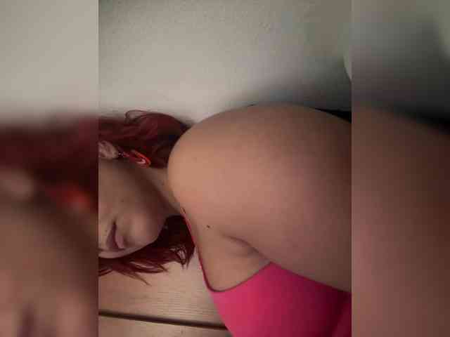 SeleneMiiller webcam
